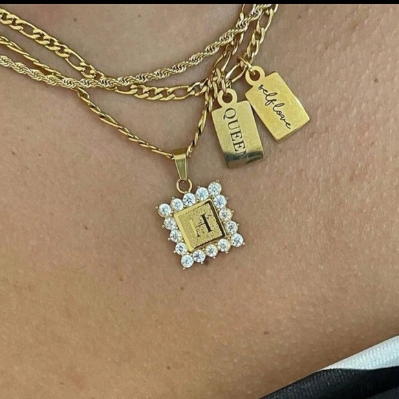 18K gold plated retro alphabet pendants (All LETTERS) - Picture 3 of 4